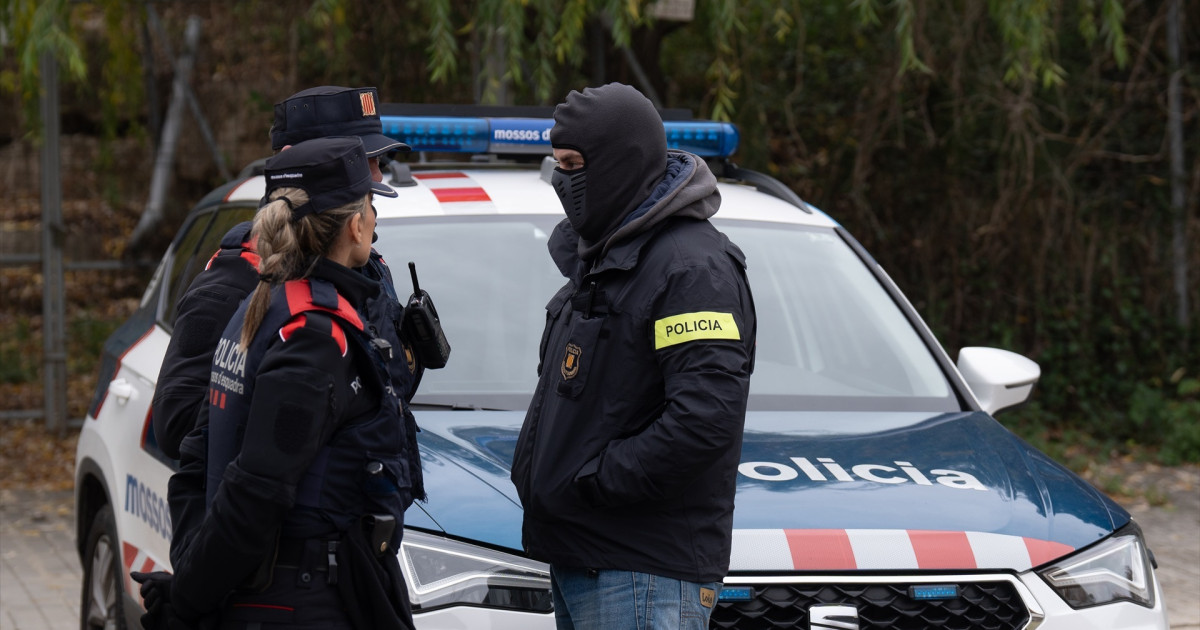 Un hombre mata a su mujer y a sus dos hijos menores en Barcelona y ...