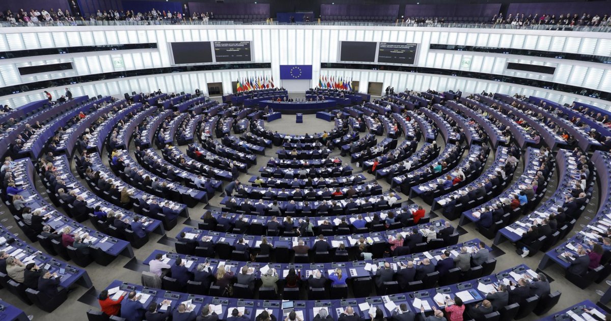 El PP lleva al Parlamento Europeo el caso PSOE, en directo