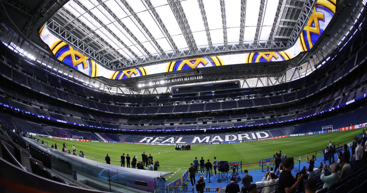 Así ha sido el masivo recibimiento al autobús del Real Madrid en la ...