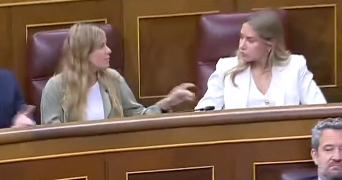 Una diputada del PP reprende a otra por aplaudir el discurso sobre la ...