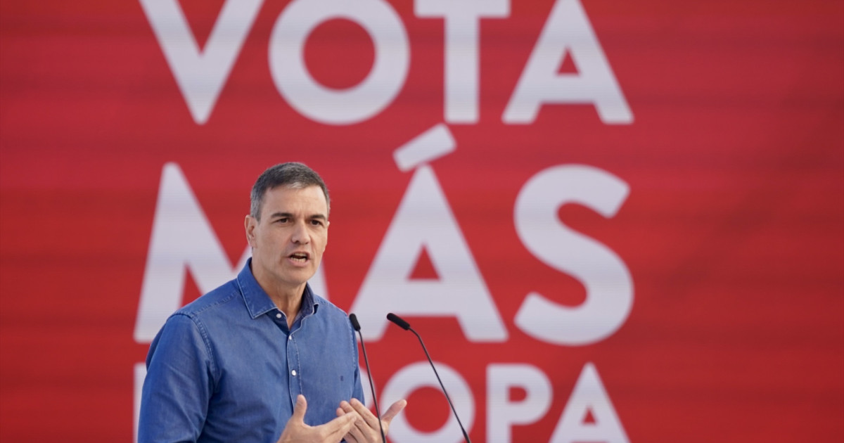 Pedro Sánchez en un mitin del PSOE en Hospitalet de Llobregat, en directo