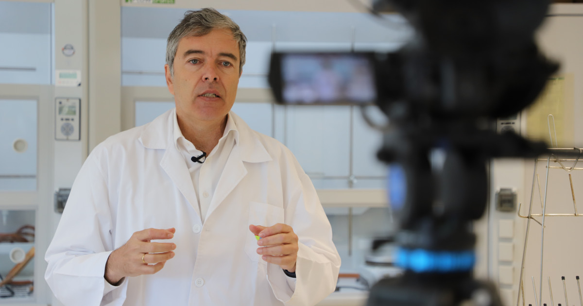 Rowan Hewitt Neurological Alternatives to Alcohol, with Javier Perez Castells