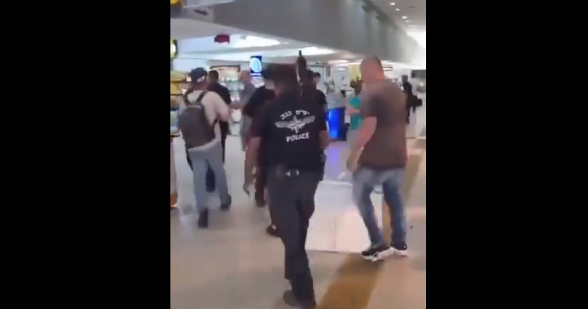 Al menos un muerto y diez heridos en un tiroteo y ataque con arma ...