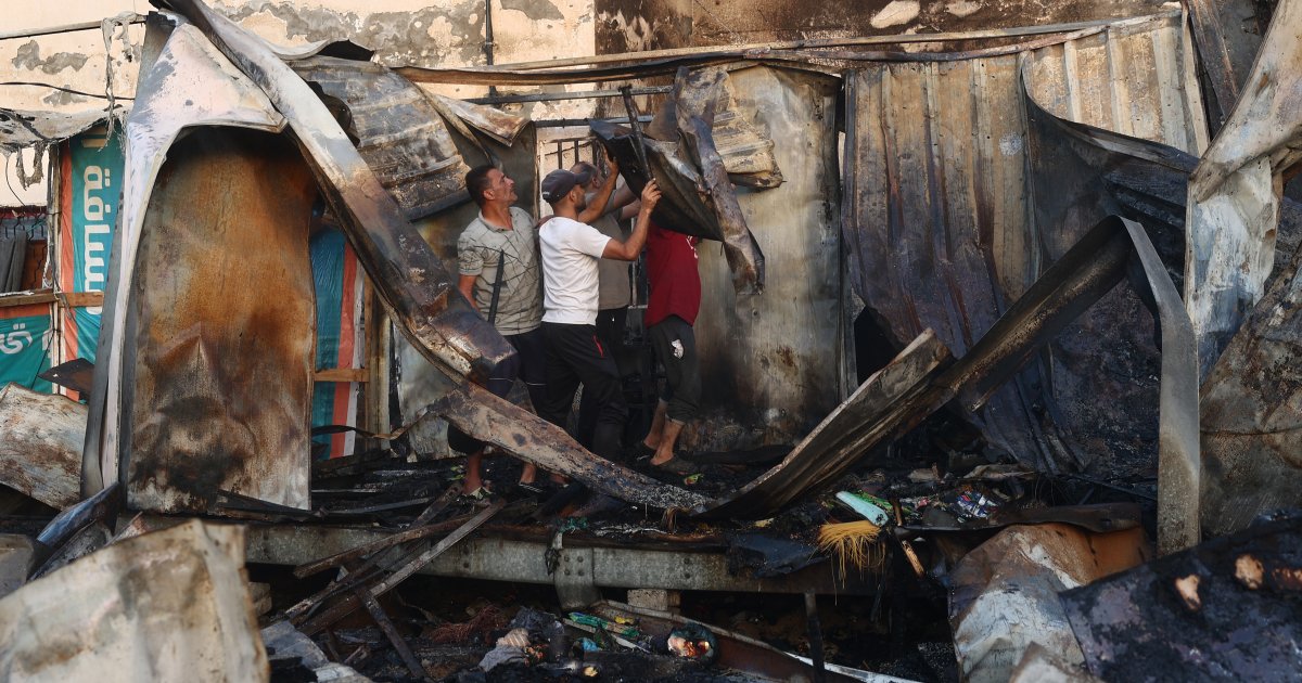 Diez muertos en un ataque israelí contra un centro de distribución de ...