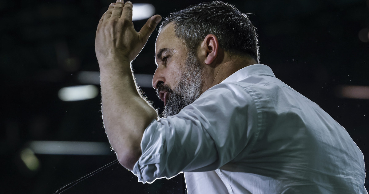 Abascal acusa a Sánchez y su entorno de corrupción