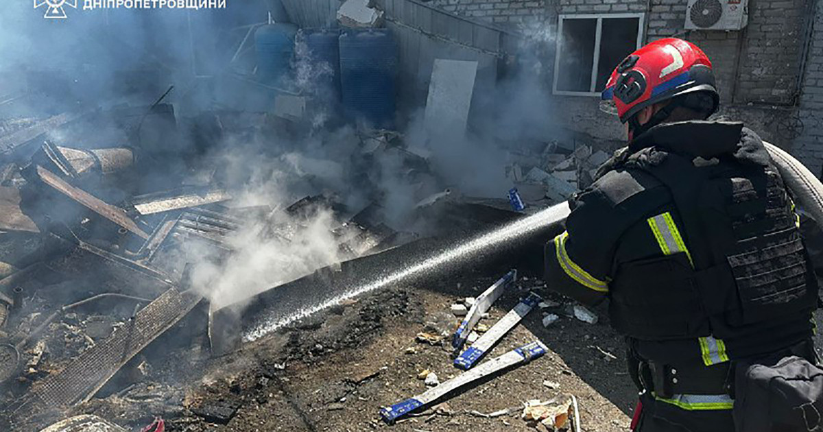Al menos 15 muertos y más de 170 heridos en un ataque ruso contra Dnipró