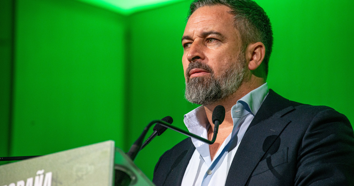 Abascal participa en los Cursos de Verano del CEU en plena convulsión ...