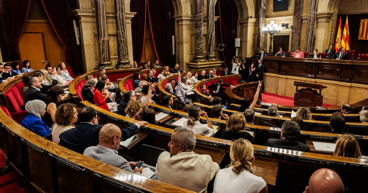 El PSC de Illa se une a los separatistas para rechazar la presencia del ...