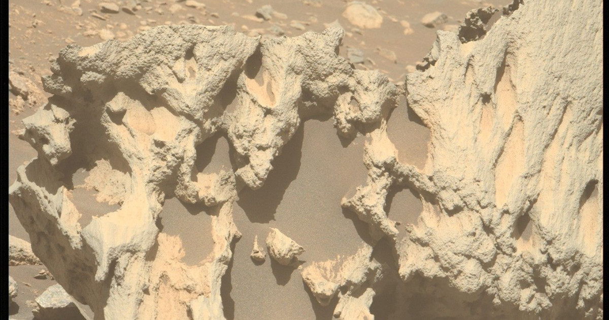 La NASA halla una extraña roca en Marte y su análisis revela que ...