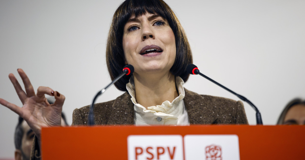 Diana Morant interviene en un acto del PSPV-PSOE en Alcoy, en directo