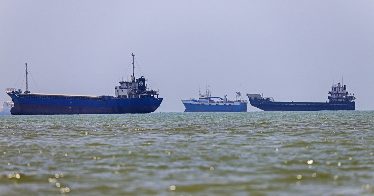 Photo: eldebate.com Iran Conditions Reopening of Strait of Hormuz on US Ceasefire and Asset Release